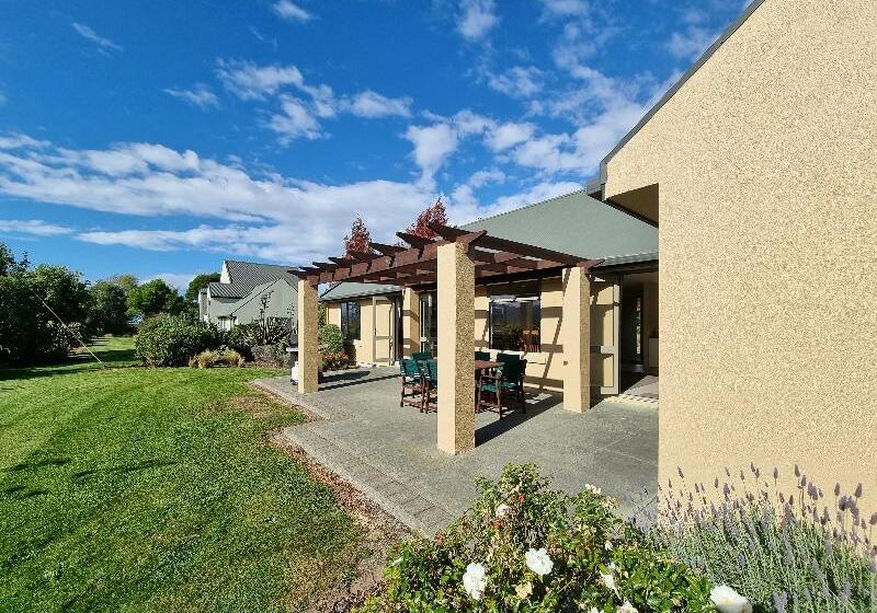 شقة 3 غرف, Vintner S Retreat