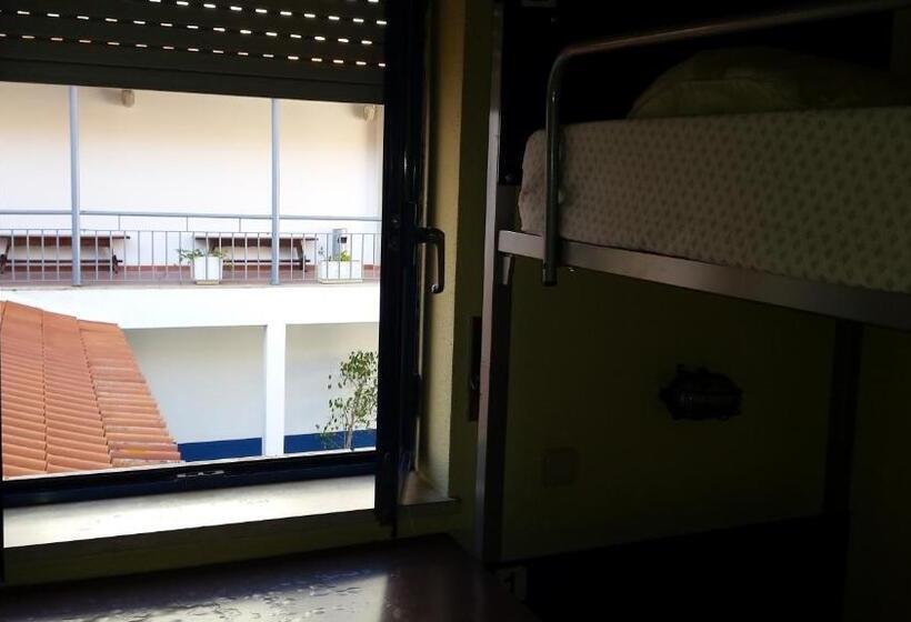 Четырехместный Номер Стандарт, Hi Lagos  Pousada De Juventude