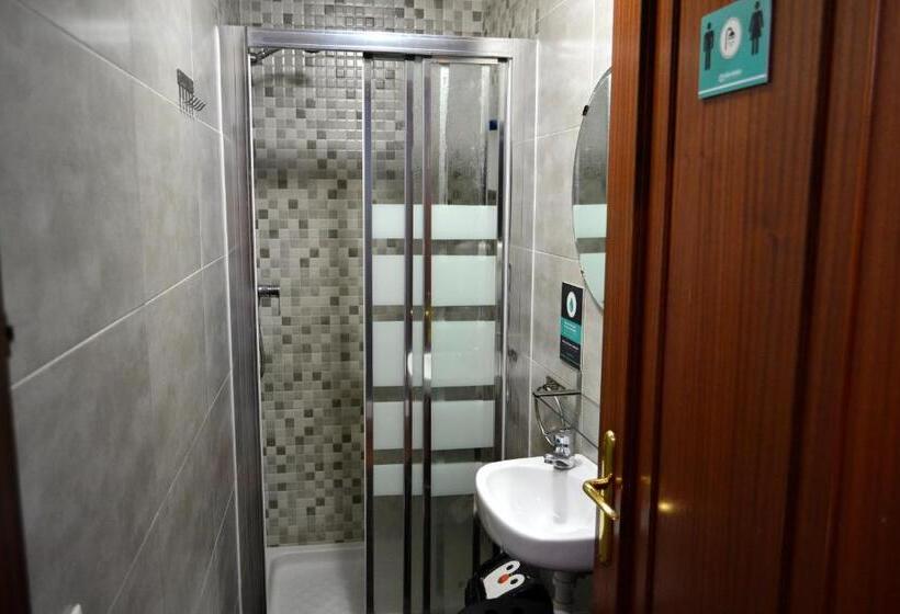 Номер Стандарт Четырехместный Совместный Санузел, Albergue O Fogar De Teodomiro