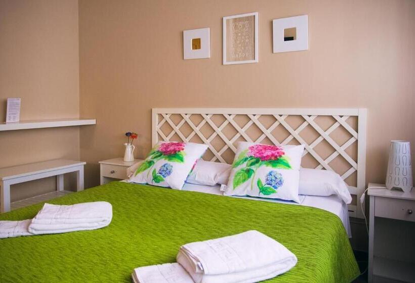 Номер Стандарт, Hostal El Convent De Moncada