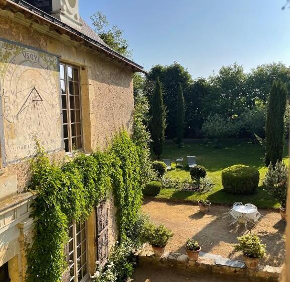 Полулюкс Вид на Сад, Clos Saint Léonard