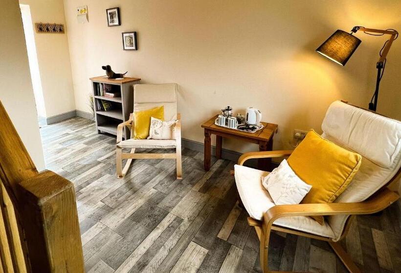 Номер Стандарт, Norfolk Accommodation