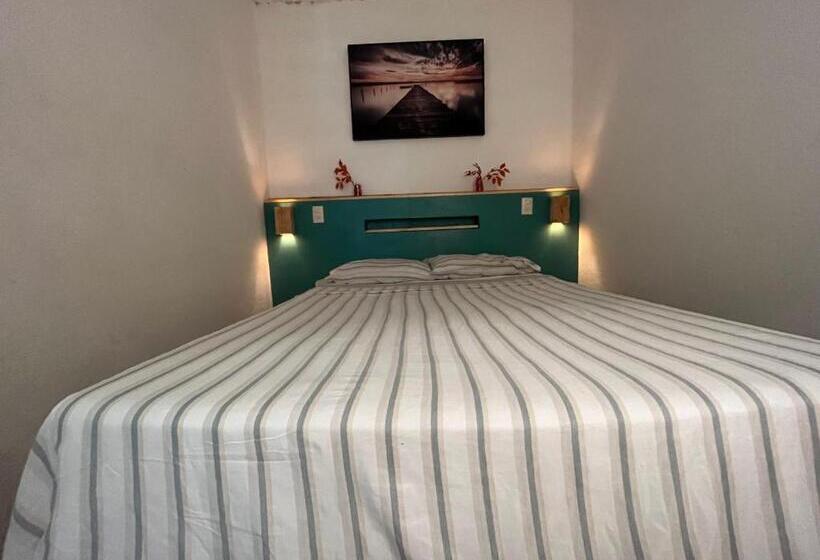バス共有のスタンダードルーム, Nómadas Hostel