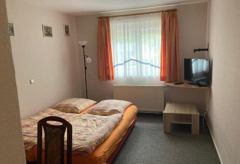 标准间, Pension Tom´s Hütte