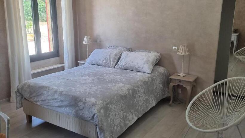 Номер Стандарт, La Demeure D Hélice