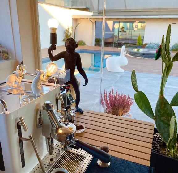 스탠다드 룸 킹사이즈 침대, Other Garden   Luxury Bed And Breakfast