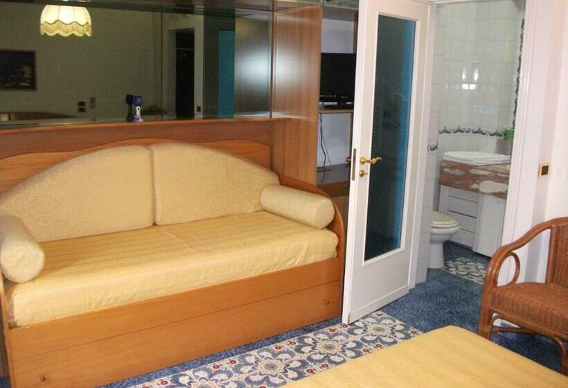 Номер Superior Кровать Кинг, Holidays Baia D'Amalfi