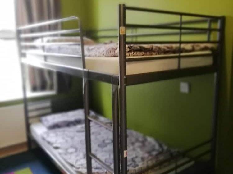 Кровать в Общей Комнате, Macgabhainn S Backpacker Hostel