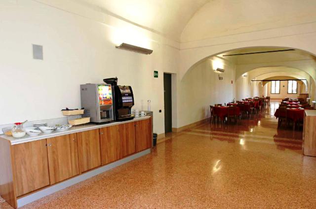 اتاق استاندارد سه تخته با سرویس بهداشتی مشترک, Student's Hostel Della Ghiara