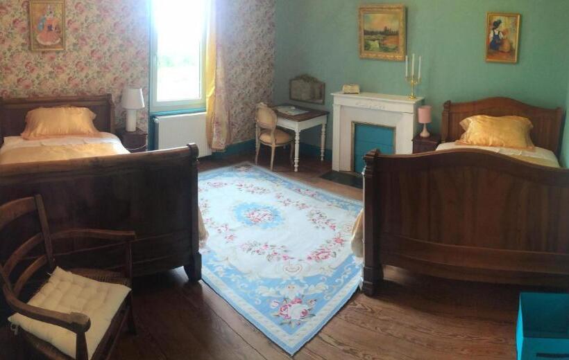 Семейный Номер, Le Manoir De La Source