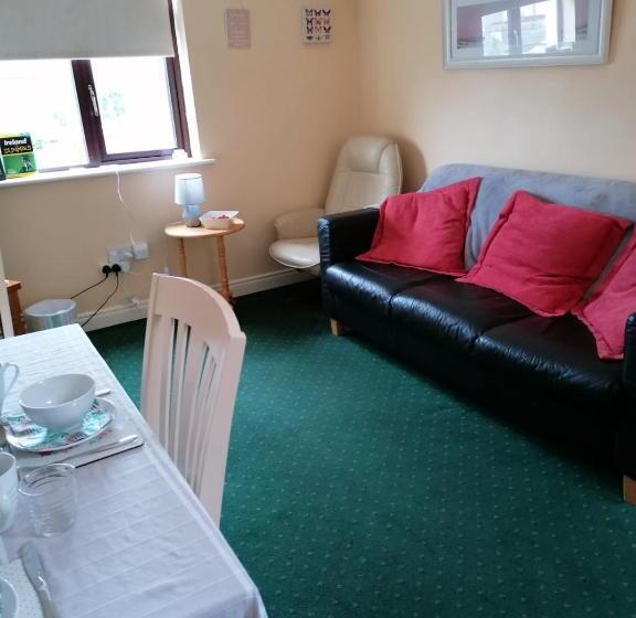 标准间, Edwards Cosy B&b