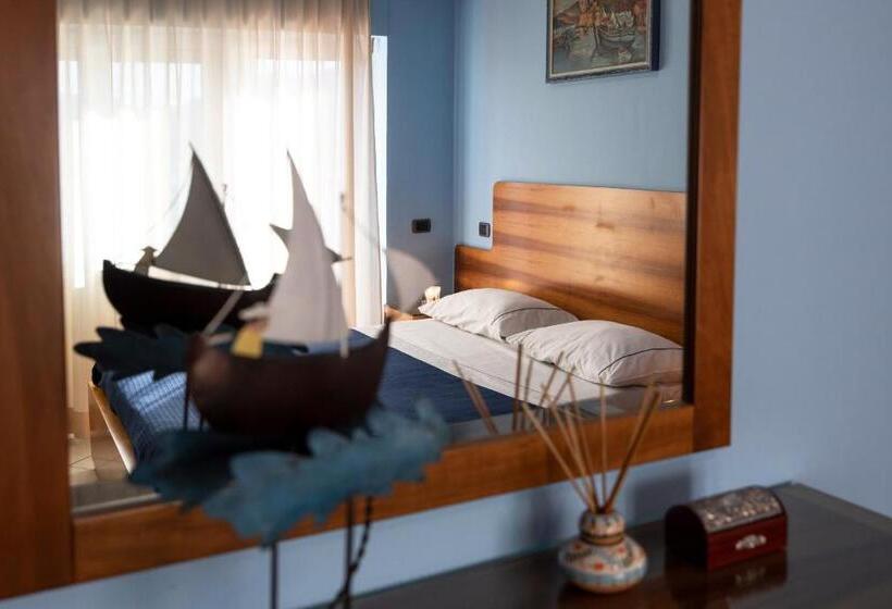 Номер Стандарт Вид на Море, Dal Sandro B&b