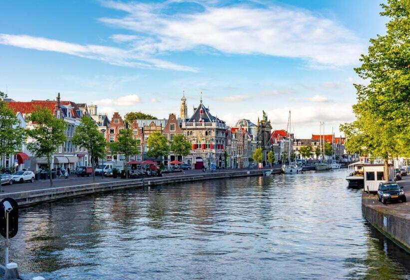 수피리어 스튜디오, Haarlem Apart