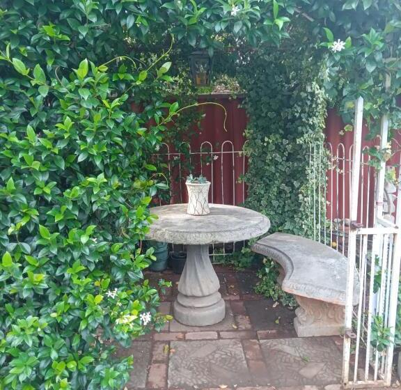 اتاق خانوادگی, Sonhos Dreams Self Catering Garden Cottages