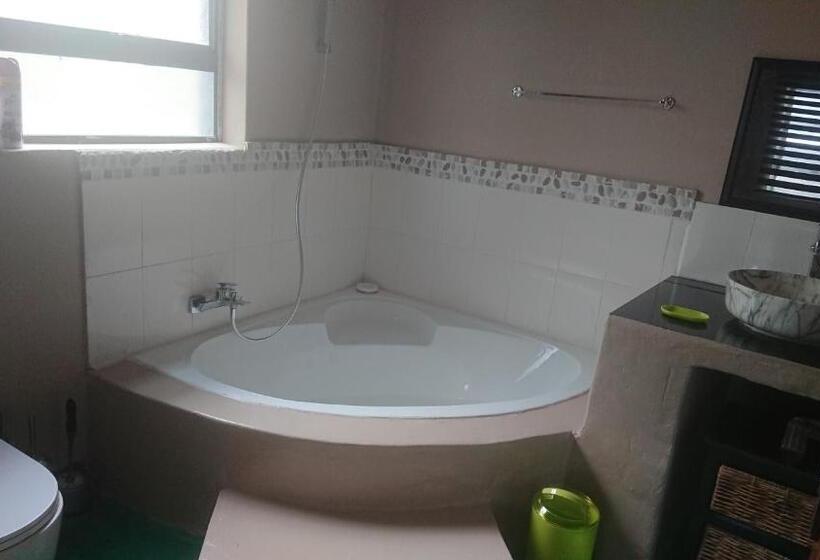 Дом 2 Спальни, Svh Bush Lodge