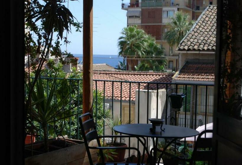 اتاق استاندارد, Al Mare In Città
