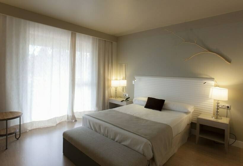 标准间, Vincci Valdecanas Golf