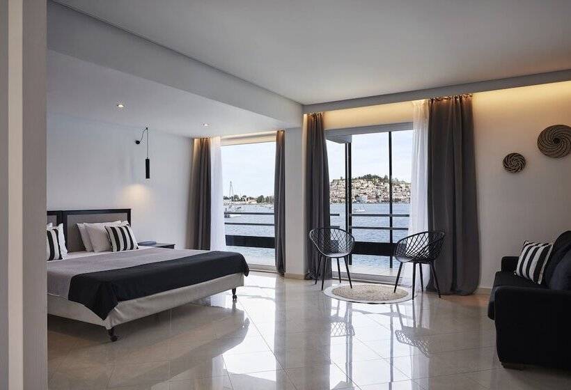 Люкс Мастер Вид на Море, Xenia Poros Image