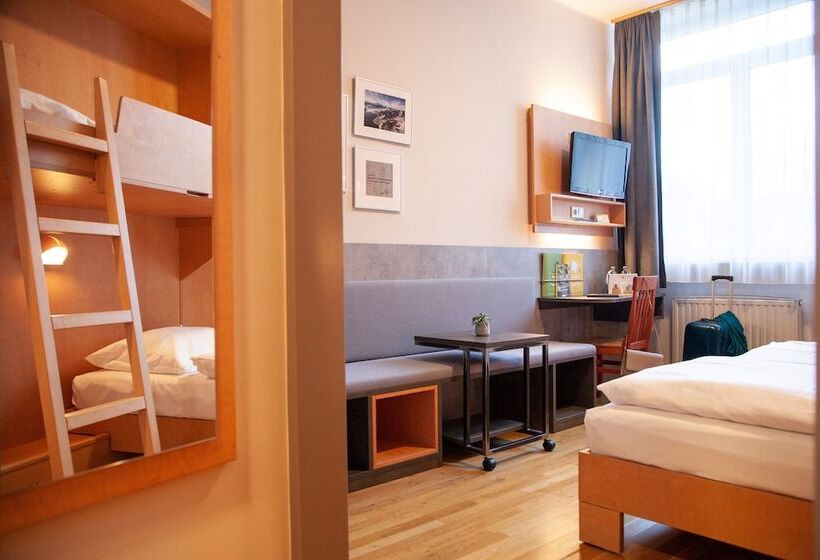 اتاق استاندارد سه نفره, Jufa Hotel Kaprun