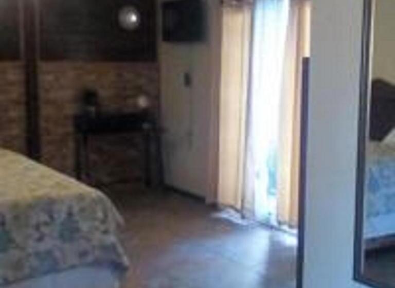 Suite Vista Mar, La Delphina Bed And Breakfast Bar And Grill