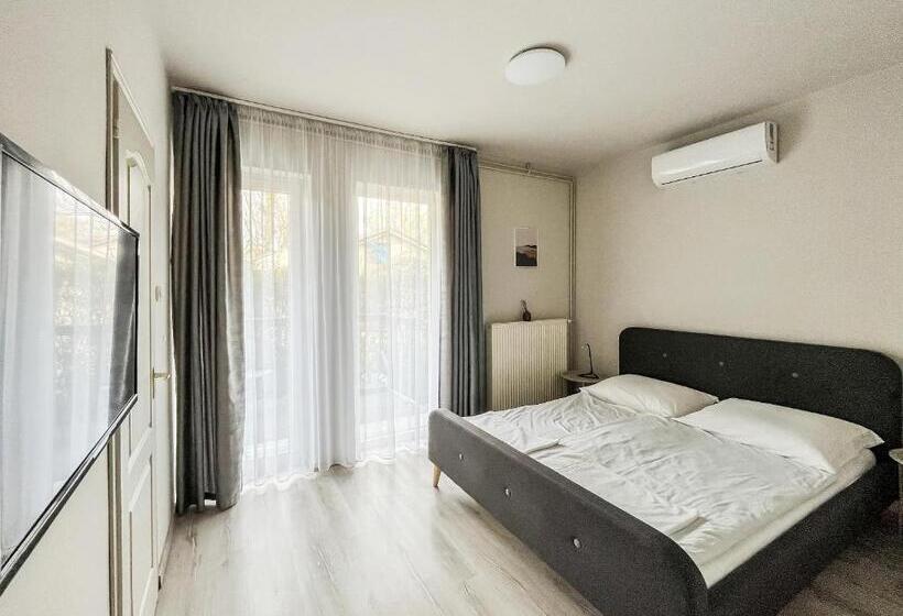 Студио Стандарт с Террасой, Villa 21 Boutique Rooms