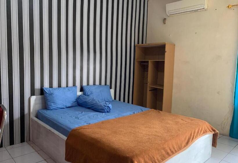 חדר משפחתי, Asoka Guest House