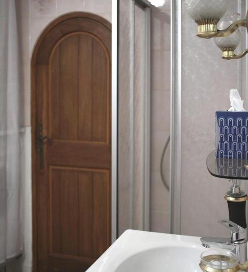 Номер Стандарт Вид на Сад, Le Clos Des Artistes   Chambres D Hôtes