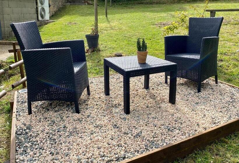 Номер Deluxe, La Chambre D Hotes De Marie Indépendante Et Sa Terrasse Avec Vue Panoramique Proche Alpes Mancelles