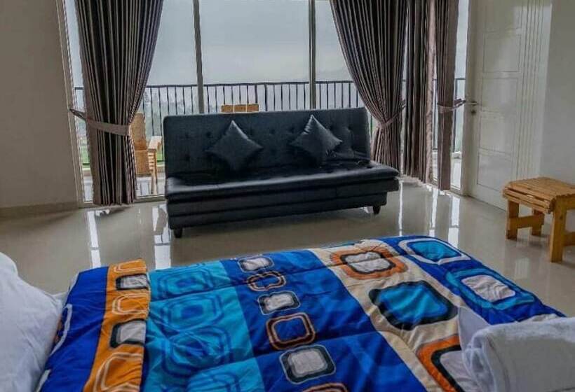 Семейный Номер, Fredelia Homestay