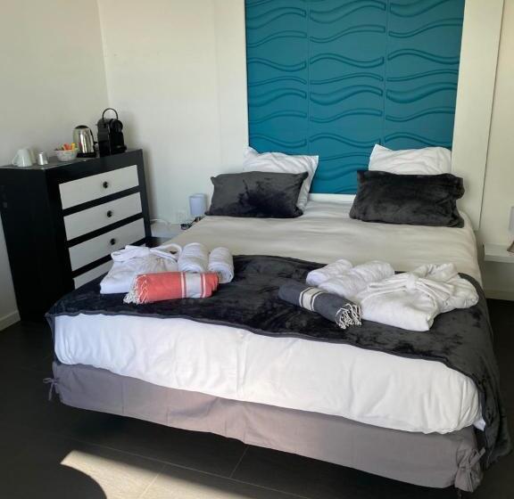 اتاق لوکس با چشم‌انداز دریا, Chambres D Hôtes Casa Cosy