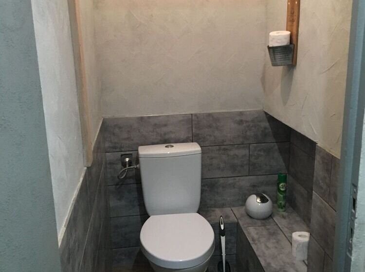 Family Suite, La Berrycurienne Proche Du Zoo De Beauval Saint Aignan Avec Sdb, Wc Et Spa Privatif Pour Chaque Cham