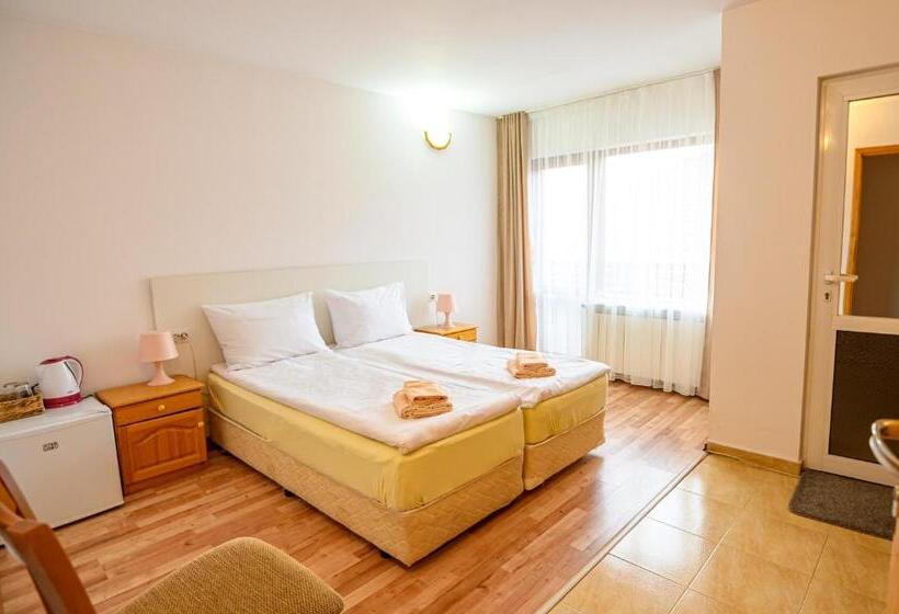 اتاق استاندارد با بالکن, Guest House 7