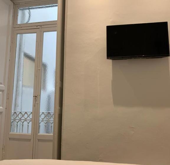 اتاق عادی, Star Home