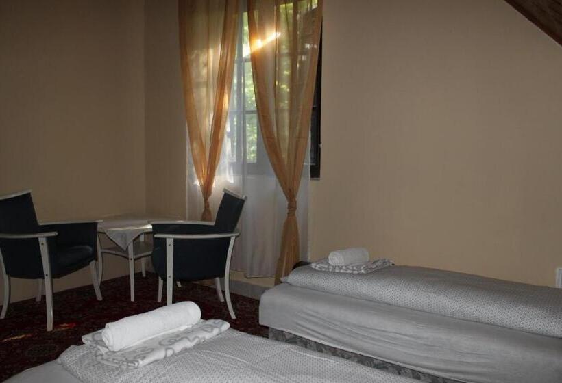 高级大房间, Koloska Apartmanház