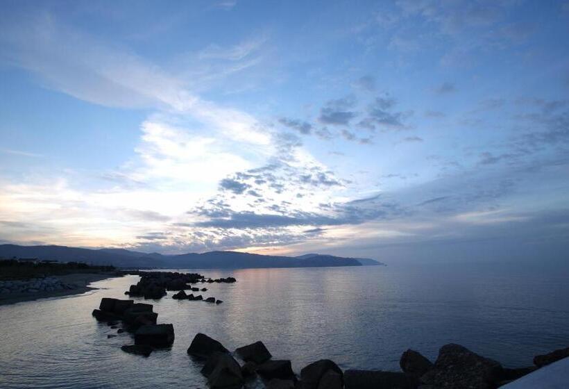 Апартаменты 2 Спальни, Cannotta Beach   Stromboli