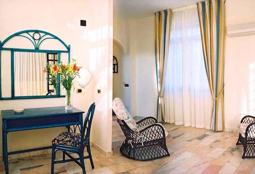 سوییت با چشم‌انداز باغ, Villa Gaia