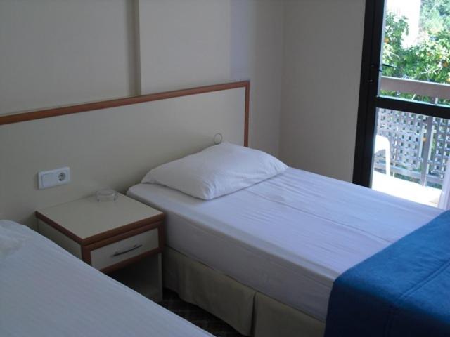 חדר אקונומי, Kerman Hotel
