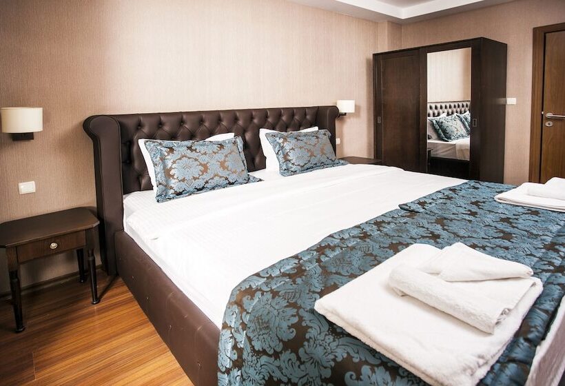 Полулюкс, Regnum Bansko Ski Hotel & Spa