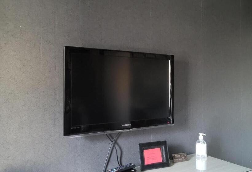 标准间, New York  Guest Room Near The Airport, Transport Possibility