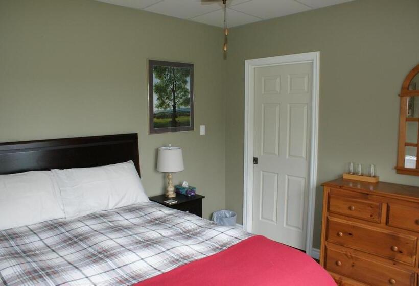 Номер Deluxe, Top Of Algonquin Bed And Breakfast