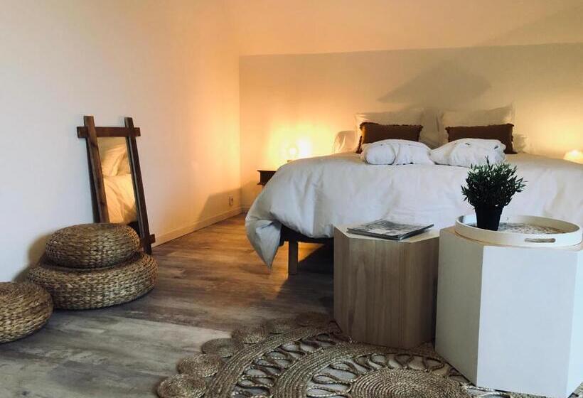 Номер Стандарт с Балконом, La Maison D Ange