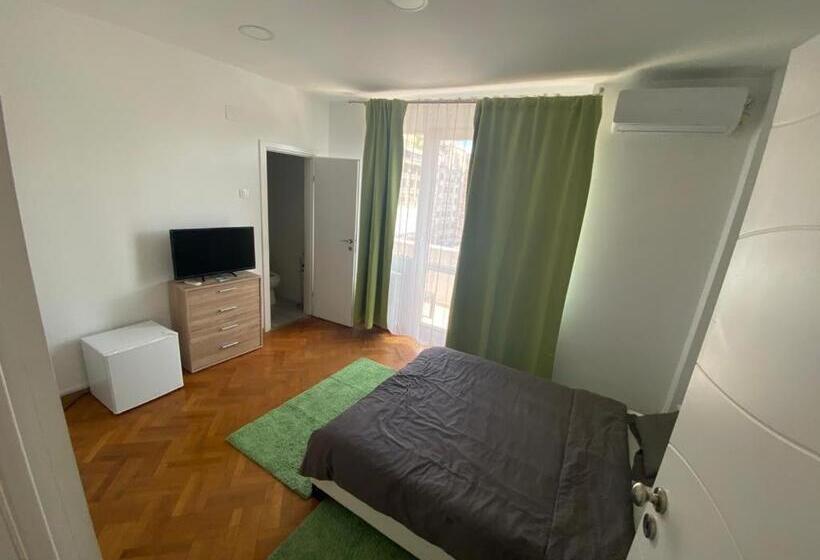 اتاق استاندارد, Bucarest B&b