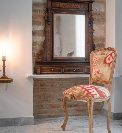 اتاق استاندارد, Carrara Bella