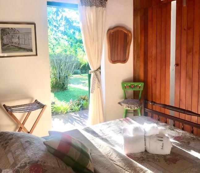 Номер Стандарт, Pinheiros Do Rocio