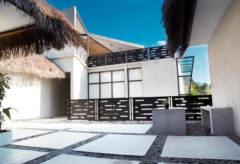 Номер Стандарт, Flores Passport House