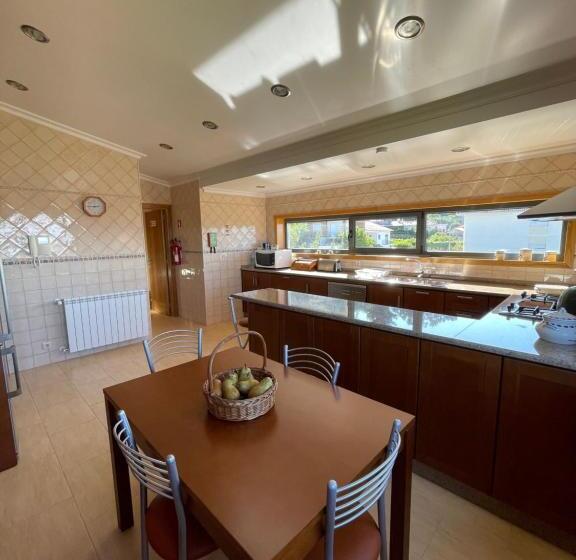Дом 4 Спальни, Casa Da Quinta
