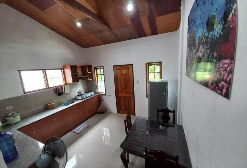بانگلوی استاندارد با چشم‌انداز دریا, Sambag Hideaway Bungalows