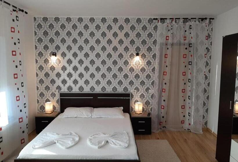 Номер Deluxe Кровать Кинг, Pensiunea Turist