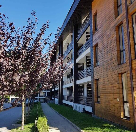 Студио Стандарт Вид на Сад, Apartman Maxim Lux