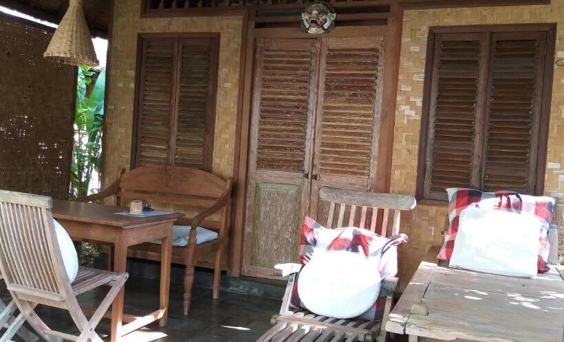Номер Deluxe Вид на Море с Балконом, Ida S Homestay
